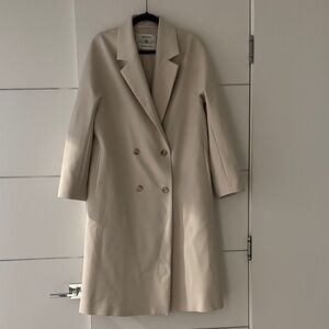 Aritzia Women's Tan Trench Coat
